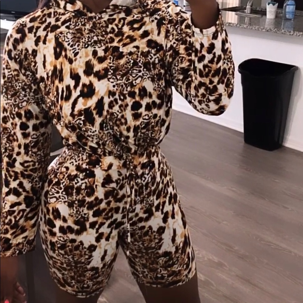 Two piece cheetah print shorts set